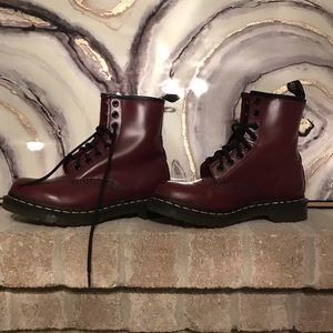 Dr. Martens burgundy/red original leather boots